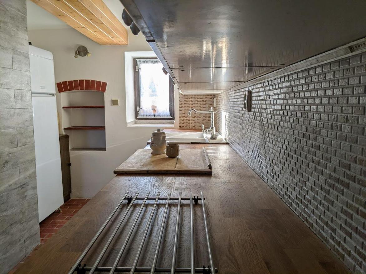 Chalupa u rybníka Střehom Dolní Bousov Exterior foto