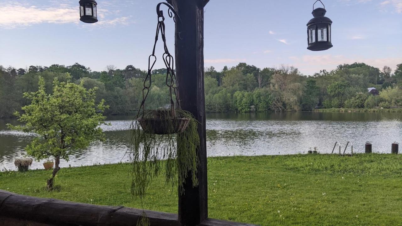 Chalupa u rybníka Střehom Dolní Bousov Exterior foto